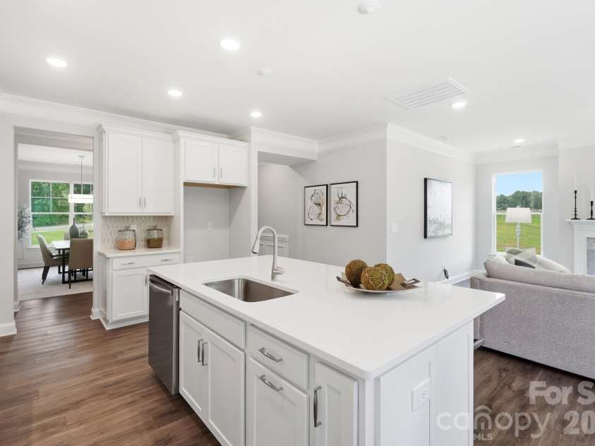 10806 Coble Road, Charlotte, NC 28227.  MLS# CAR4359421, YatesRealty ID 31977. Kitchen