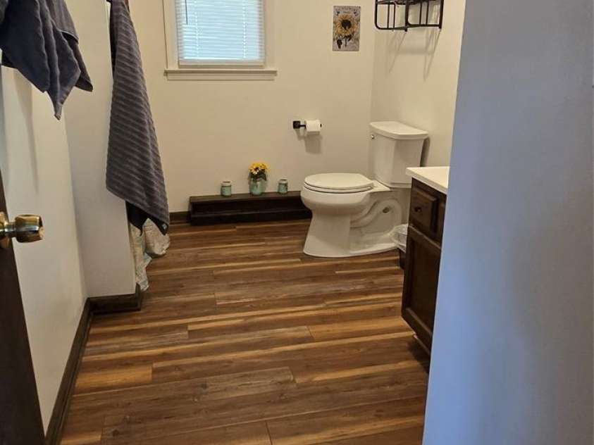 414 Pine Cove Road, Old Fort, NC 28762.  MLS# CAR4276158, YatesRealty ID 31977. Hall bath