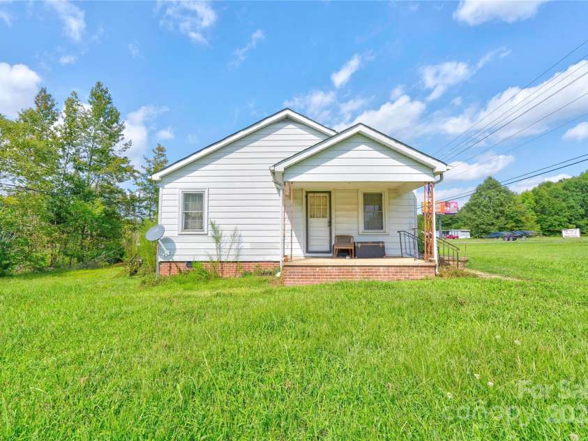 1414 Post Road, Shelby, NC 28152.  MLS# CAR4231976, YatesRealty ID 31978. 
