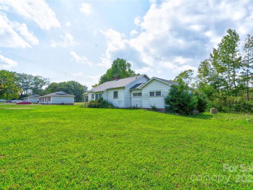 1414 Post Road, Shelby, NC 28152.  MLS# CAR4231976, YatesRealty ID 31978. 