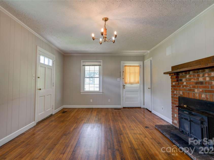 1414 Post Road, Shelby, NC 28152.  MLS# CAR4231976, YatesRealty ID 31978. 