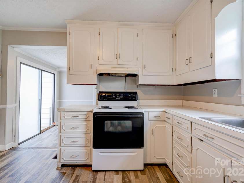 1414 Post Road, Shelby, NC 28152.  MLS# CAR4231976, YatesRealty ID 31978. 