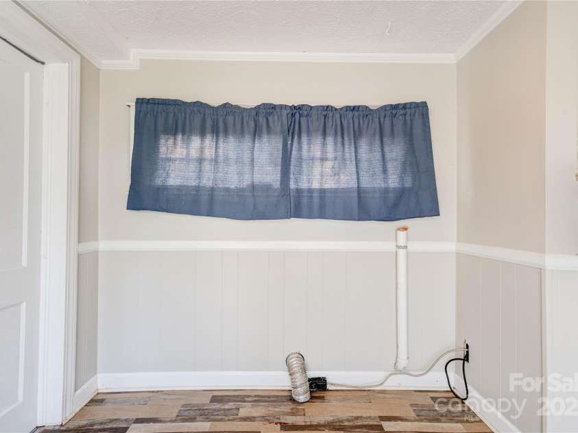 1414 Post Road, Shelby, NC 28152.  MLS# CAR4231976, YatesRealty ID 31978. 
