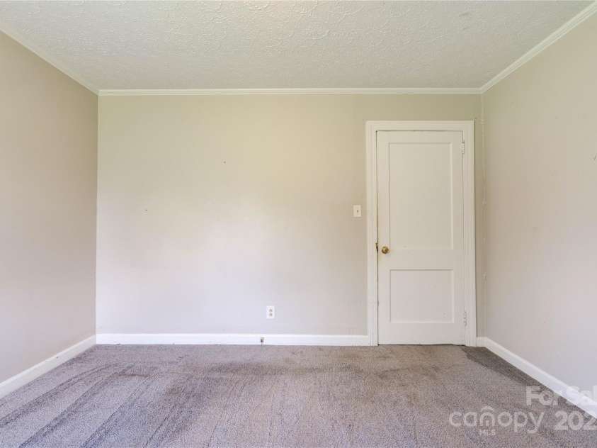 1414 Post Road, Shelby, NC 28152.  MLS# CAR4231976, YatesRealty ID 31978. 