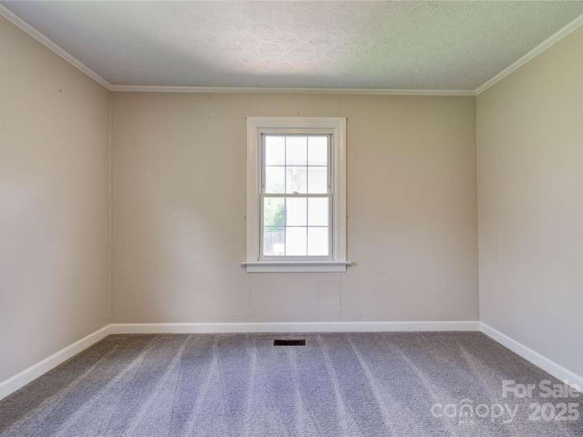 1414 Post Road, Shelby, NC 28152.  MLS# CAR4231976, YatesRealty ID 31978. 