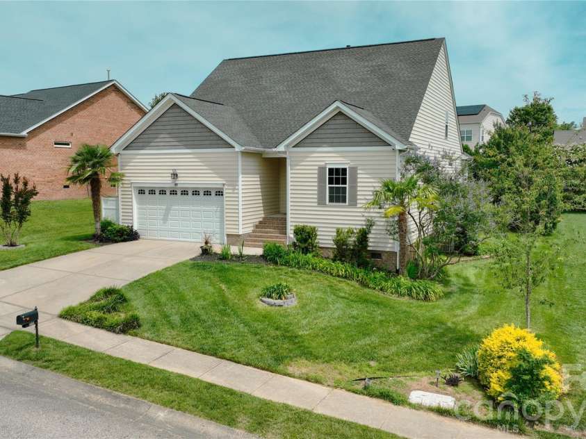 5184 Norway Lane, Rock Hill, SC 29732.  MLS# CAR4391699, YatesRealty ID 31978. 