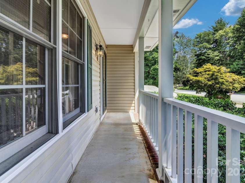 18 Southchase Drive, Fletcher, NC 28732.  MLS# CAR4284653, YatesRealty ID 31979. 
