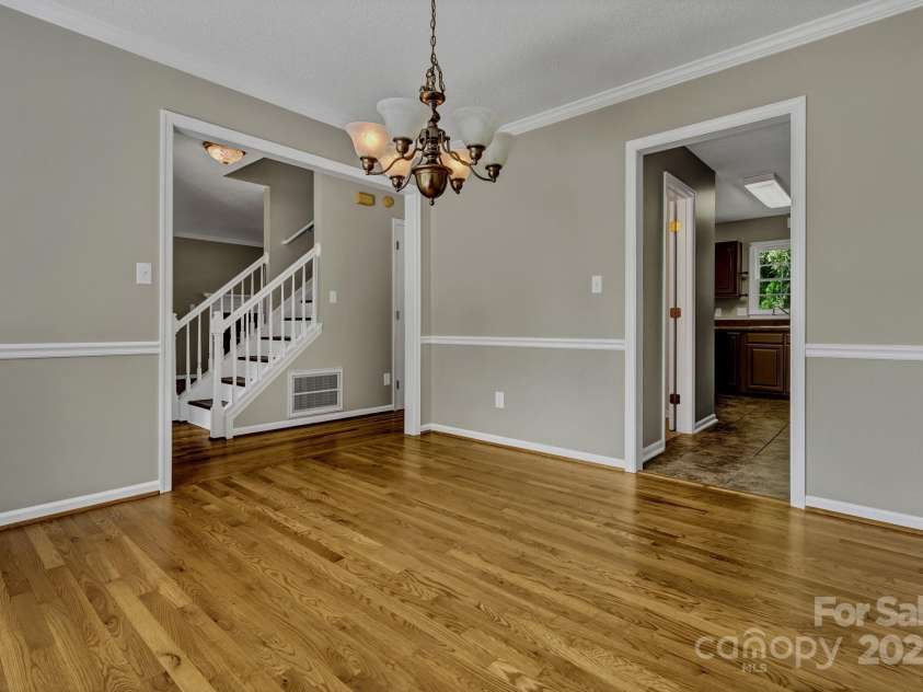 18 Southchase Drive, Fletcher, NC 28732.  MLS# CAR4284653, YatesRealty ID 31979. 