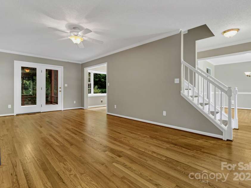 18 Southchase Drive, Fletcher, NC 28732.  MLS# CAR4284653, YatesRealty ID 31979. 