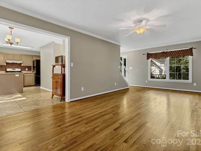 18 Southchase Drive, Fletcher, NC 28732.  MLS# CAR4284653, YatesRealty ID 31979. 