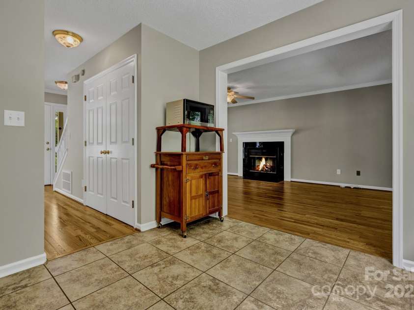 18 Southchase Drive, Fletcher, NC 28732.  MLS# CAR4284653, YatesRealty ID 31979. 