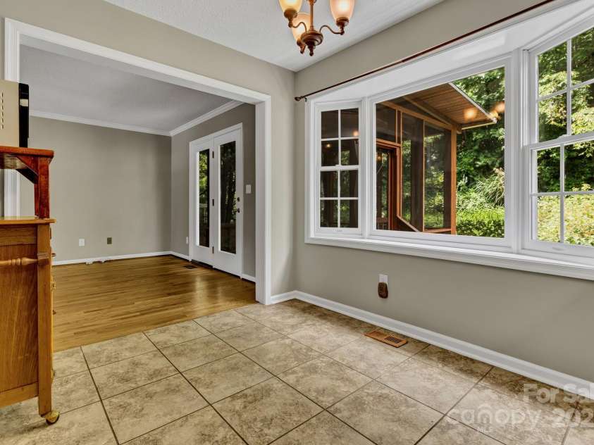 18 Southchase Drive, Fletcher, NC 28732.  MLS# CAR4284653, YatesRealty ID 31979. 