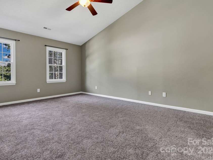 18 Southchase Drive, Fletcher, NC 28732.  MLS# CAR4284653, YatesRealty ID 31979. 
