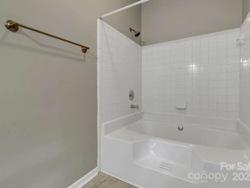 18 Southchase Drive, Fletcher, NC 28732.  MLS# CAR4284653, YatesRealty ID 31979. 