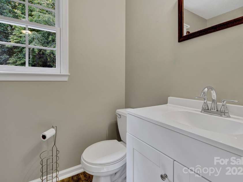18 Southchase Drive, Fletcher, NC 28732.  MLS# CAR4284653, YatesRealty ID 31979. 
