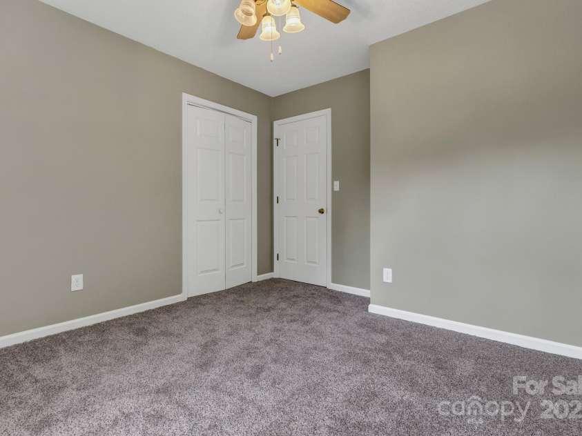 18 Southchase Drive, Fletcher, NC 28732.  MLS# CAR4284653, YatesRealty ID 31979. 