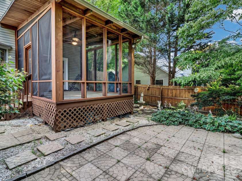18 Southchase Drive, Fletcher, NC 28732.  MLS# CAR4284653, YatesRealty ID 31979. 