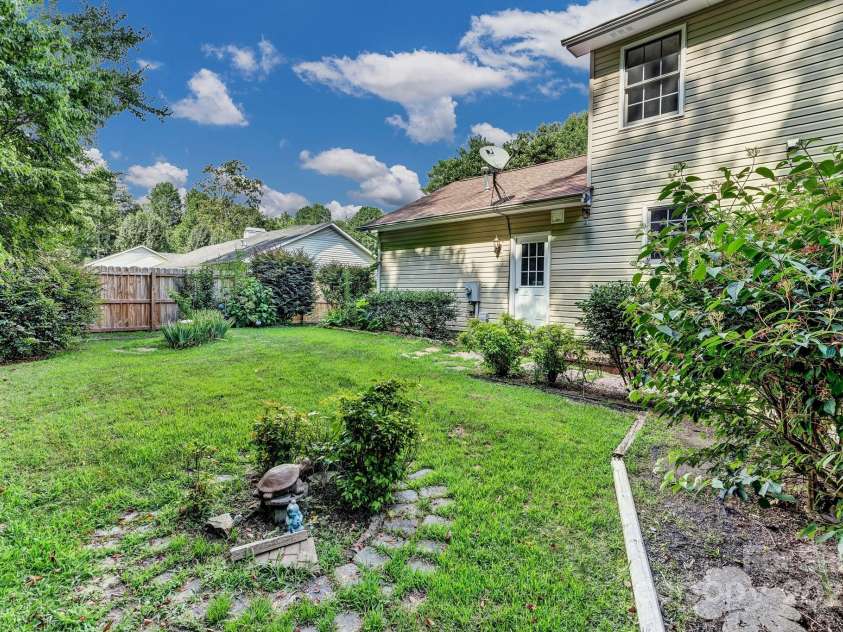 18 Southchase Drive, Fletcher, NC 28732.  MLS# CAR4284653, YatesRealty ID 31979. 
