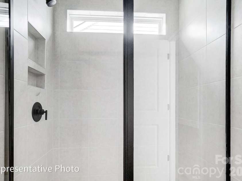 8011 James Query Road, Charlotte, NC 28227.  MLS# CAR4395378, YatesRealty ID 31979. Bath 2