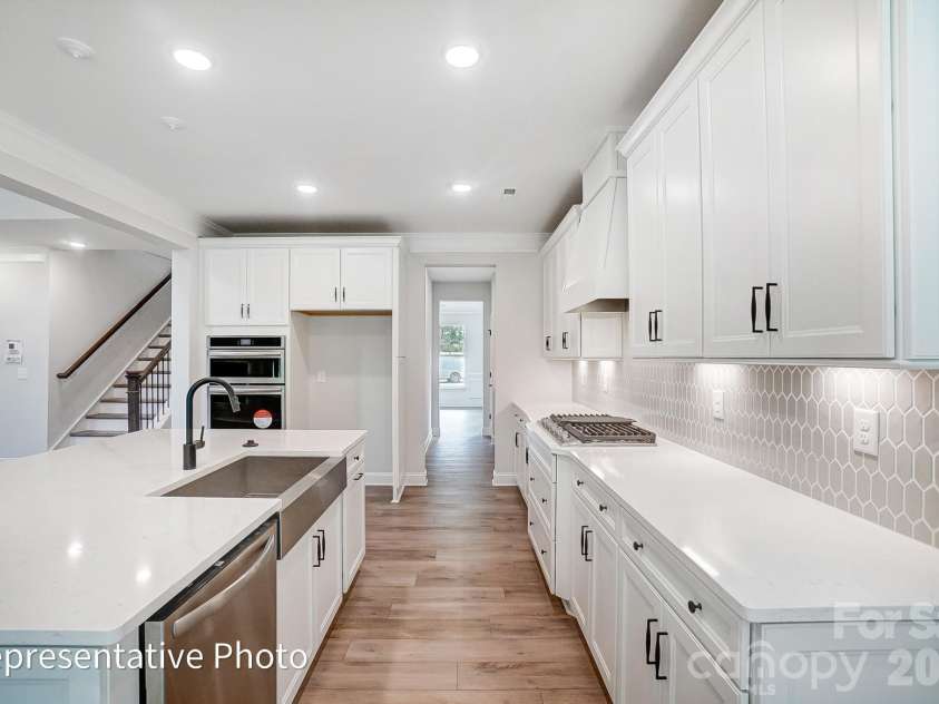 8011 James Query Road, Charlotte, NC 28227.  MLS# CAR4395378, YatesRealty ID 31979. Kitchen