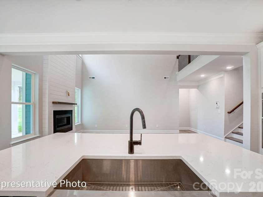 8011 James Query Road, Charlotte, NC 28227.  MLS# CAR4395378, YatesRealty ID 31979. Kitchen