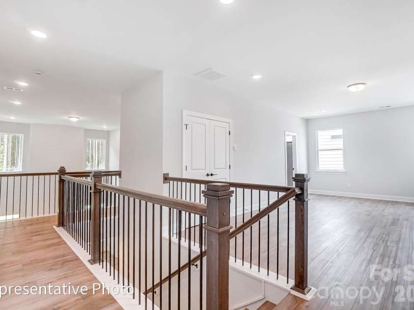 8011 James Query Road, Charlotte, NC 28227.  MLS# CAR4395378, YatesRealty ID 31979. Loft
