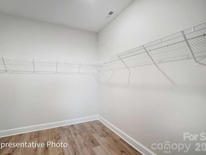 8011 James Query Road, Charlotte, NC 28227.  MLS# CAR4395378, YatesRealty ID 31979. Walk in Closet