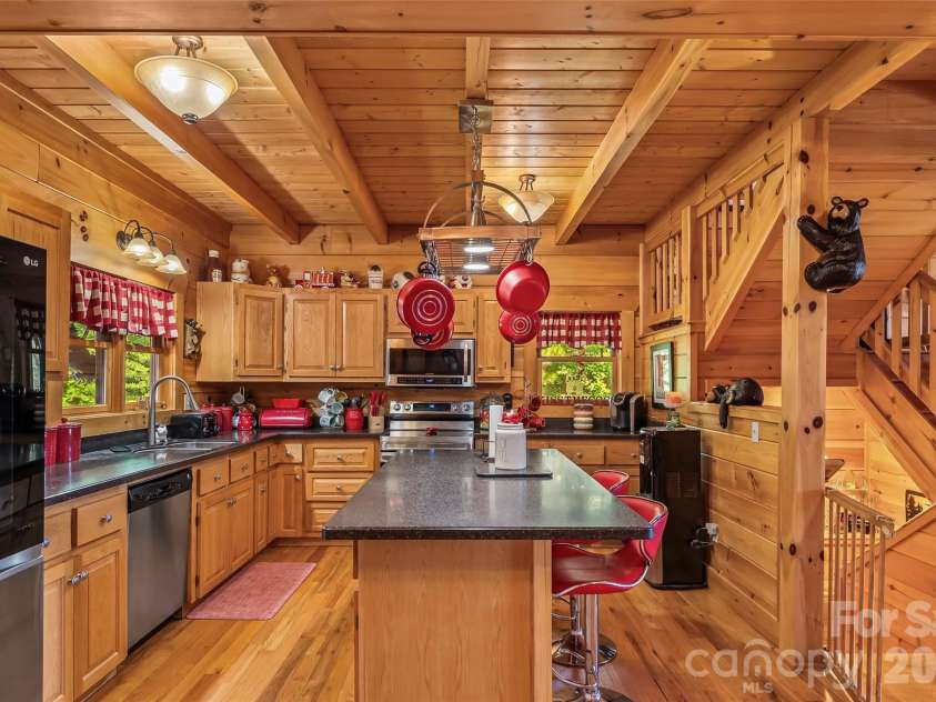 16 Saratoga Drive, Nebo, NC 28761.  MLS# CAR4338569, YatesRealty ID 3198. 