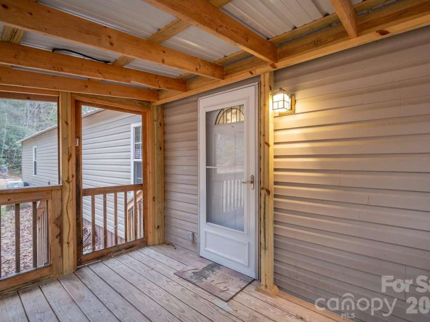 310 Sassafras Gap Lane, Brevard, NC 28712.  MLS# CAR4336681, YatesRealty ID 3198. 