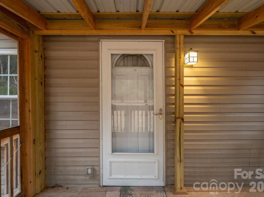 310 Sassafras Gap Lane, Brevard, NC 28712.  MLS# CAR4336681, YatesRealty ID 3198. 