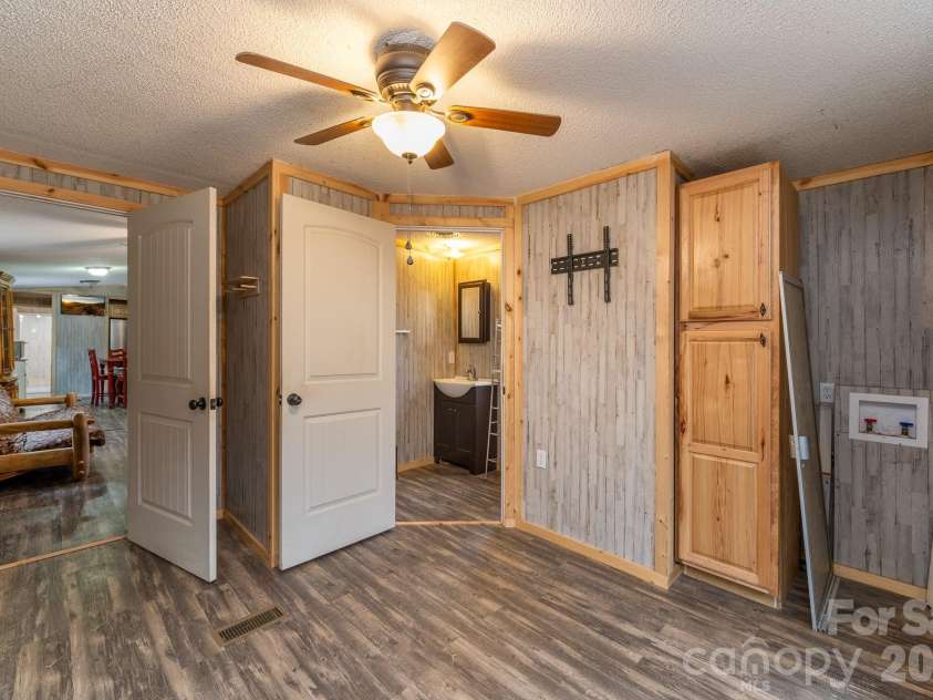 310 Sassafras Gap Lane, Brevard, NC 28712.  MLS# CAR4336681, YatesRealty ID 3198. 