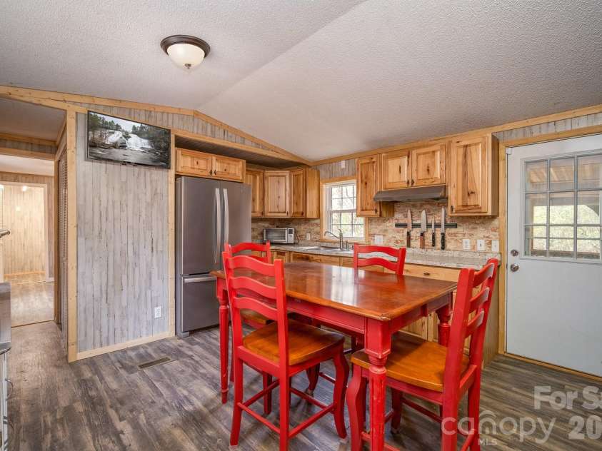 310 Sassafras Gap Lane, Brevard, NC 28712.  MLS# CAR4336681, YatesRealty ID 3198. 