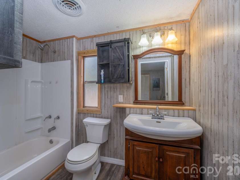 310 Sassafras Gap Lane, Brevard, NC 28712.  MLS# CAR4336681, YatesRealty ID 3198. 