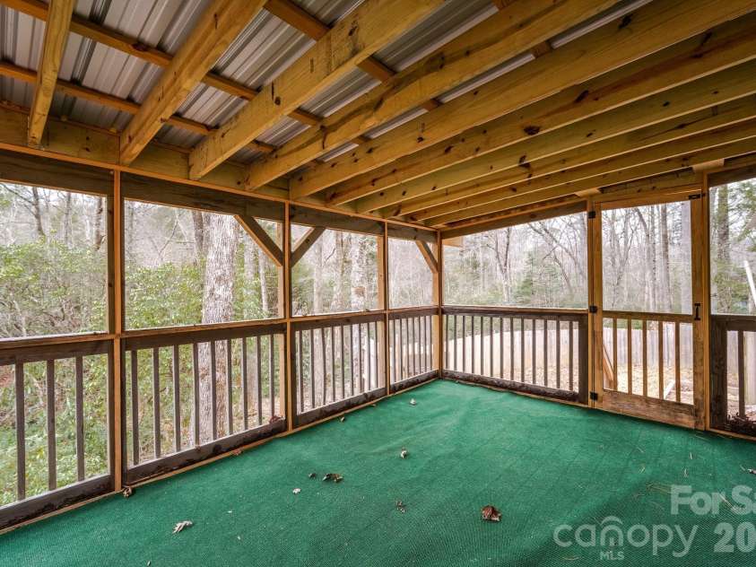 310 Sassafras Gap Lane, Brevard, NC 28712.  MLS# CAR4336681, YatesRealty ID 3198. 