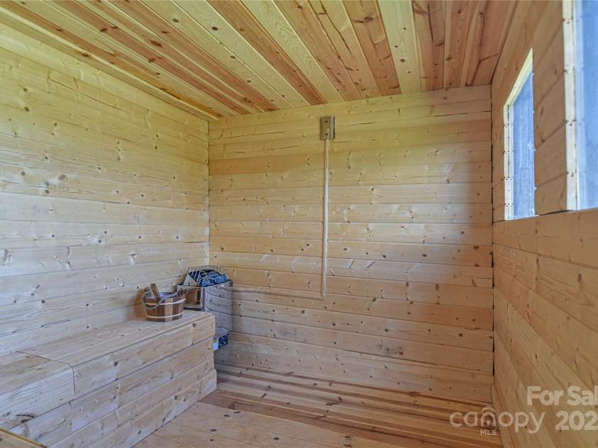 93 Old Stewart Road, Weaverville, NC 28787.  MLS# CAR4278171, YatesRealty ID 31980. Sauna 