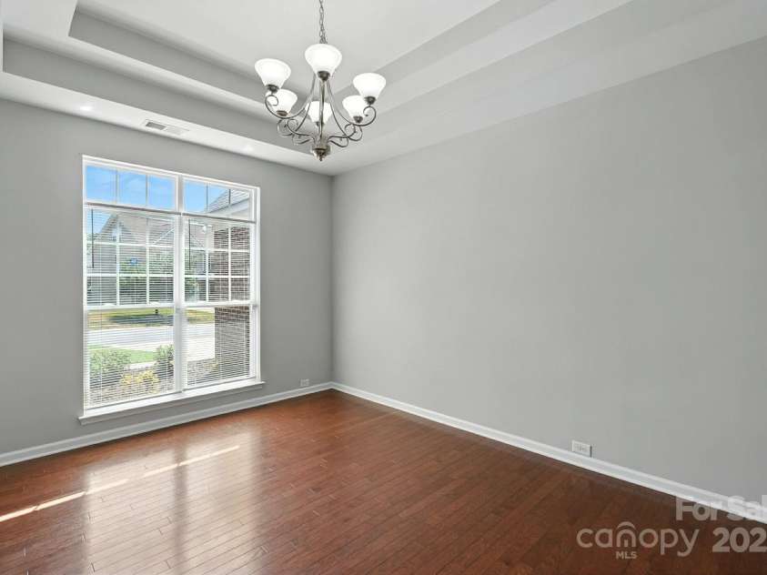 6031 Castlecove Road, Charlotte, NC 28278.  MLS# CAR4286394, YatesRealty ID 31981. 