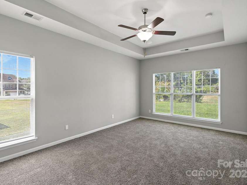 6031 Castlecove Road, Charlotte, NC 28278.  MLS# CAR4286394, YatesRealty ID 31981. 
