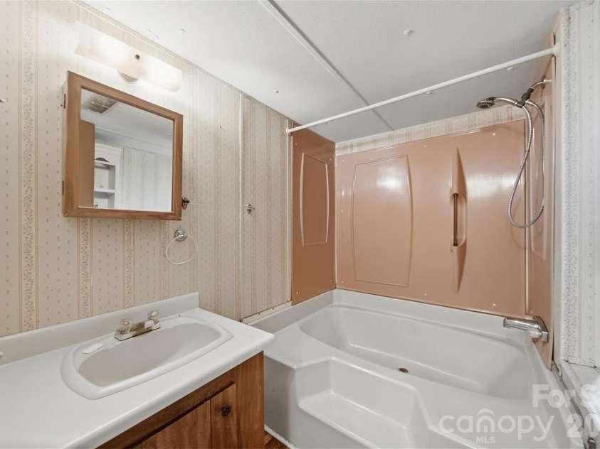 300 Excelsior Drive, Connelly Springs, NC 28612.  MLS# CAR4393679, YatesRealty ID 31982. 