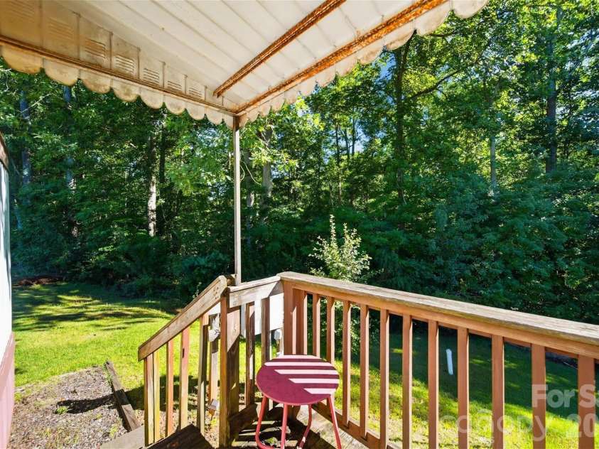 300 Excelsior Drive, Connelly Springs, NC 28612.  MLS# CAR4393679, YatesRealty ID 31982. 