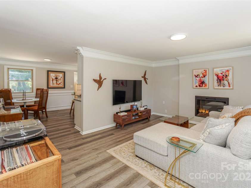 321 Cook Street, Mooresville, NC 28115.  MLS# CAR4282722, YatesRealty ID 31983. 