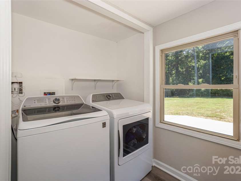 321 Cook Street, Mooresville, NC 28115.  MLS# CAR4282722, YatesRealty ID 31983. 