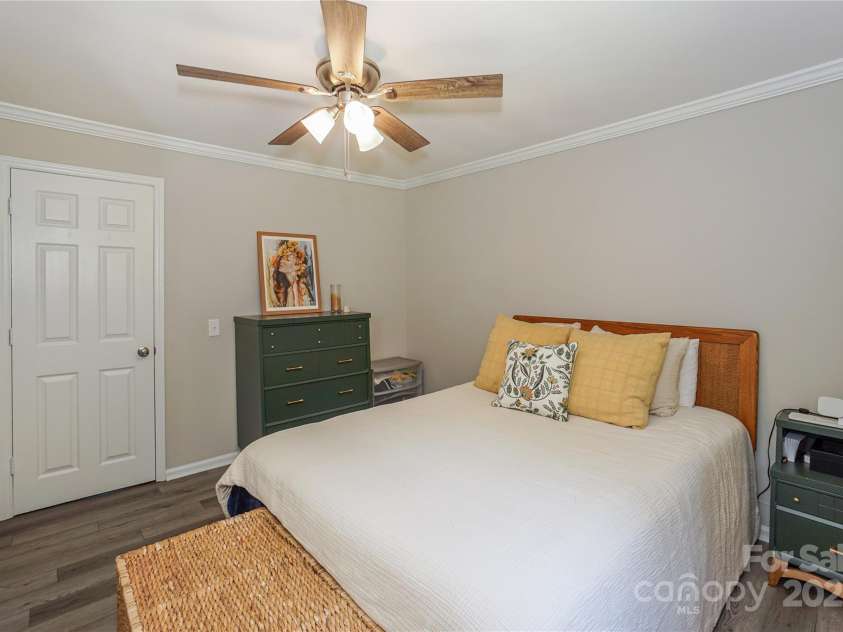 321 Cook Street, Mooresville, NC 28115.  MLS# CAR4282722, YatesRealty ID 31983. 