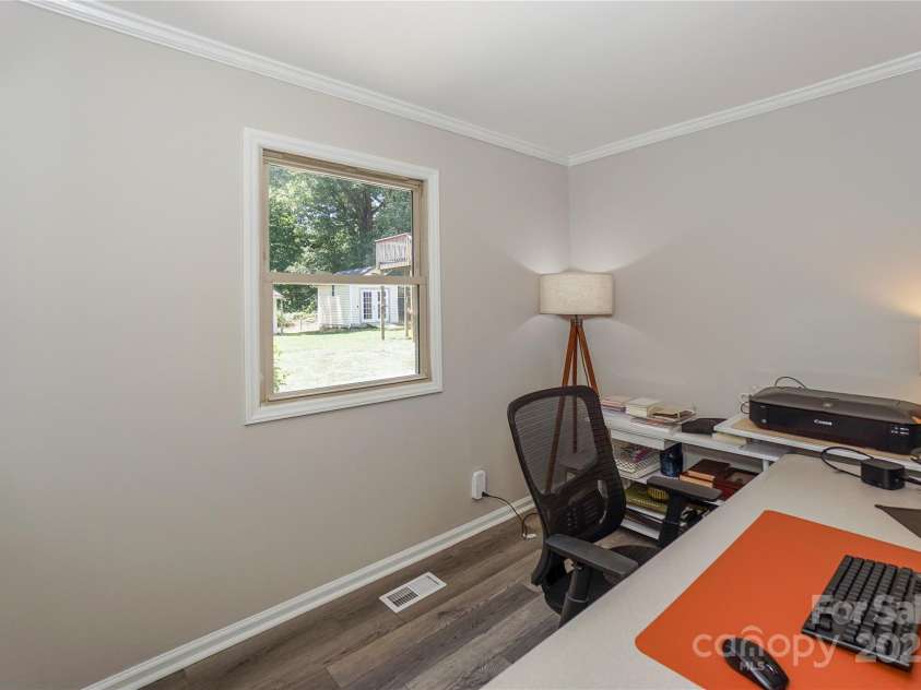 321 Cook Street, Mooresville, NC 28115.  MLS# CAR4282722, YatesRealty ID 31983. 