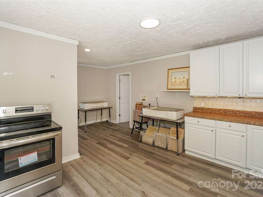 321 Cook Street, Mooresville, NC 28115.  MLS# CAR4282722, YatesRealty ID 31983. 