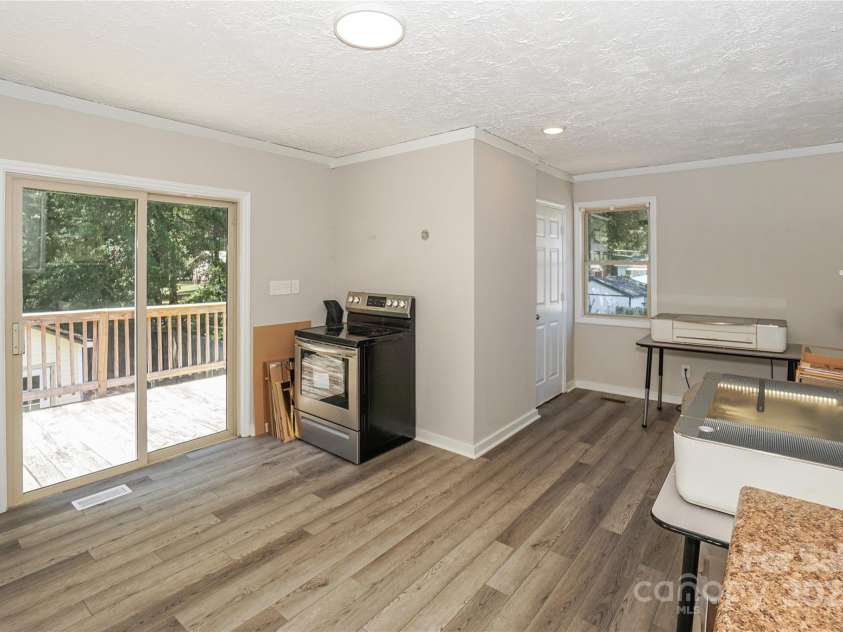 321 Cook Street, Mooresville, NC 28115.  MLS# CAR4282722, YatesRealty ID 31983. 