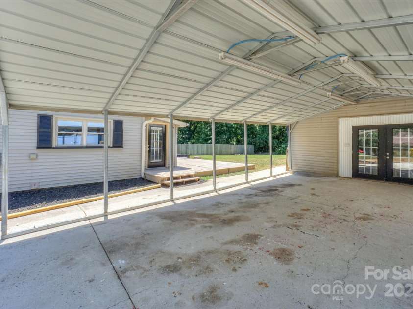 321 Cook Street, Mooresville, NC 28115.  MLS# CAR4282722, YatesRealty ID 31983. 