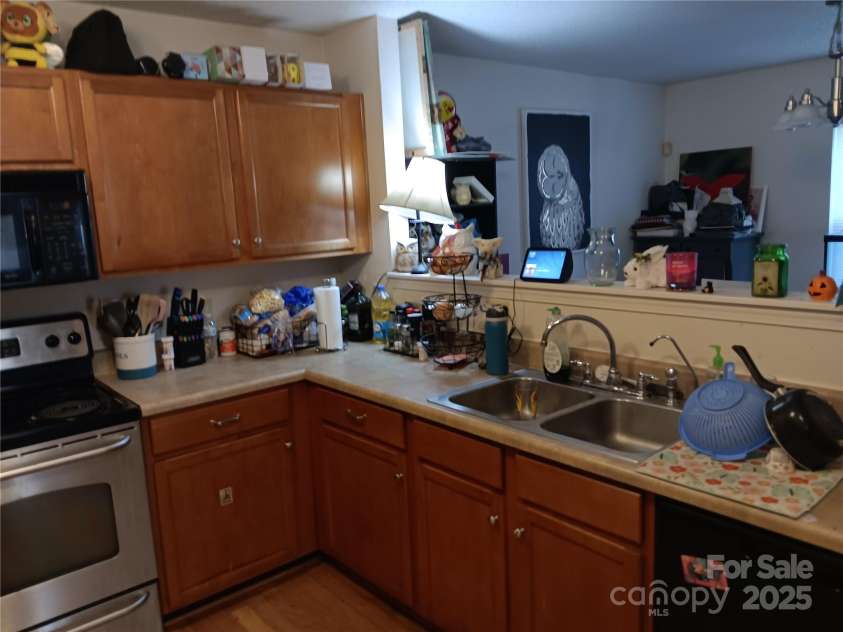2009 Dunsmore Lane, Waxhaw, NC 28173.  MLS# CAR4288178, YatesRealty ID 31984. 