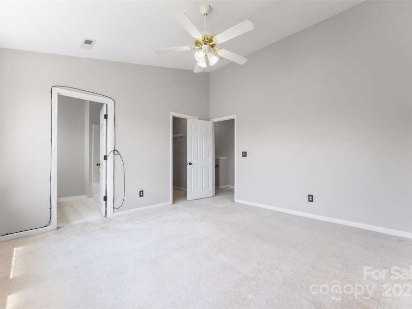 1107 Sienna Sand Way, Fort Mill, SC 29708.  MLS# CAR4285486, YatesRealty ID 31985. Primary Bedroom