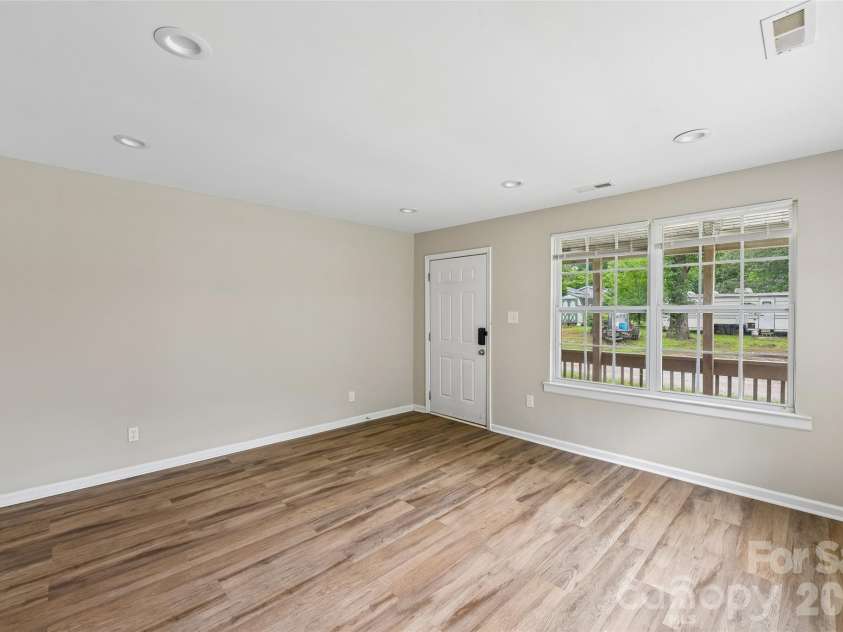 2657 Norman Street, Gastonia, NC 28056.  MLS# CAR4388951, YatesRealty ID 31985. 