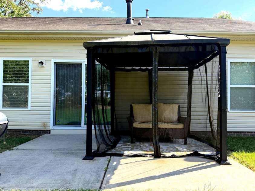 1919 Corriente Court, Charlotte, NC 28213.  MLS# CAR4391597, YatesRealty ID 31986. 
